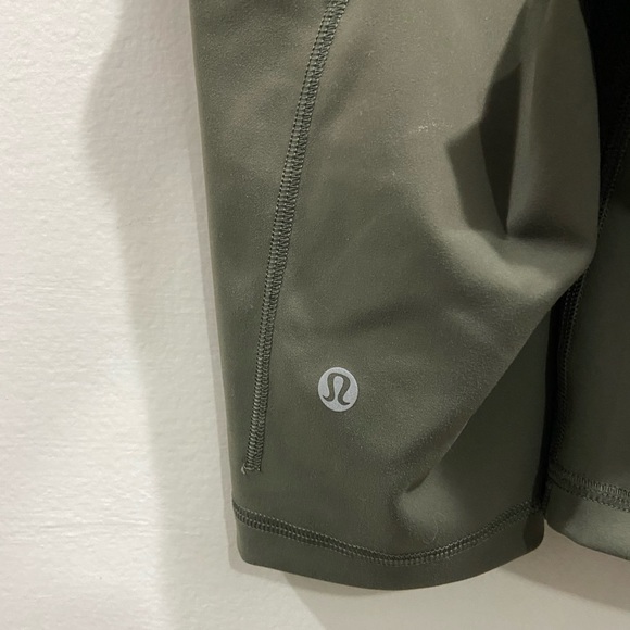 LULULEMON - Base Pace High-Rise Short 6” - Picture 3 of 3